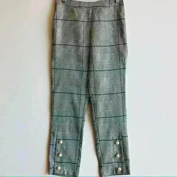 NEW! J.O.A. Plaid Cropped Pants with Pearls - Picture 2 of 9